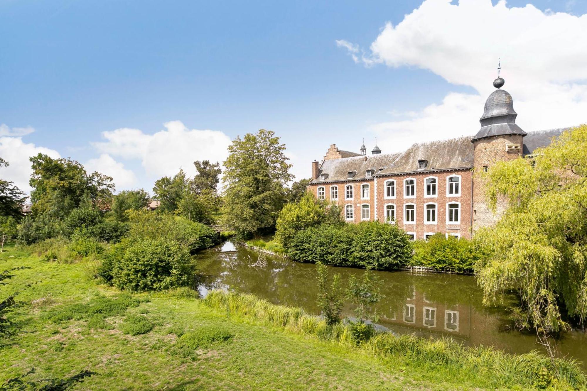 Chateau De Hotel